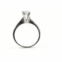 Tektaş pırlanta yüzük