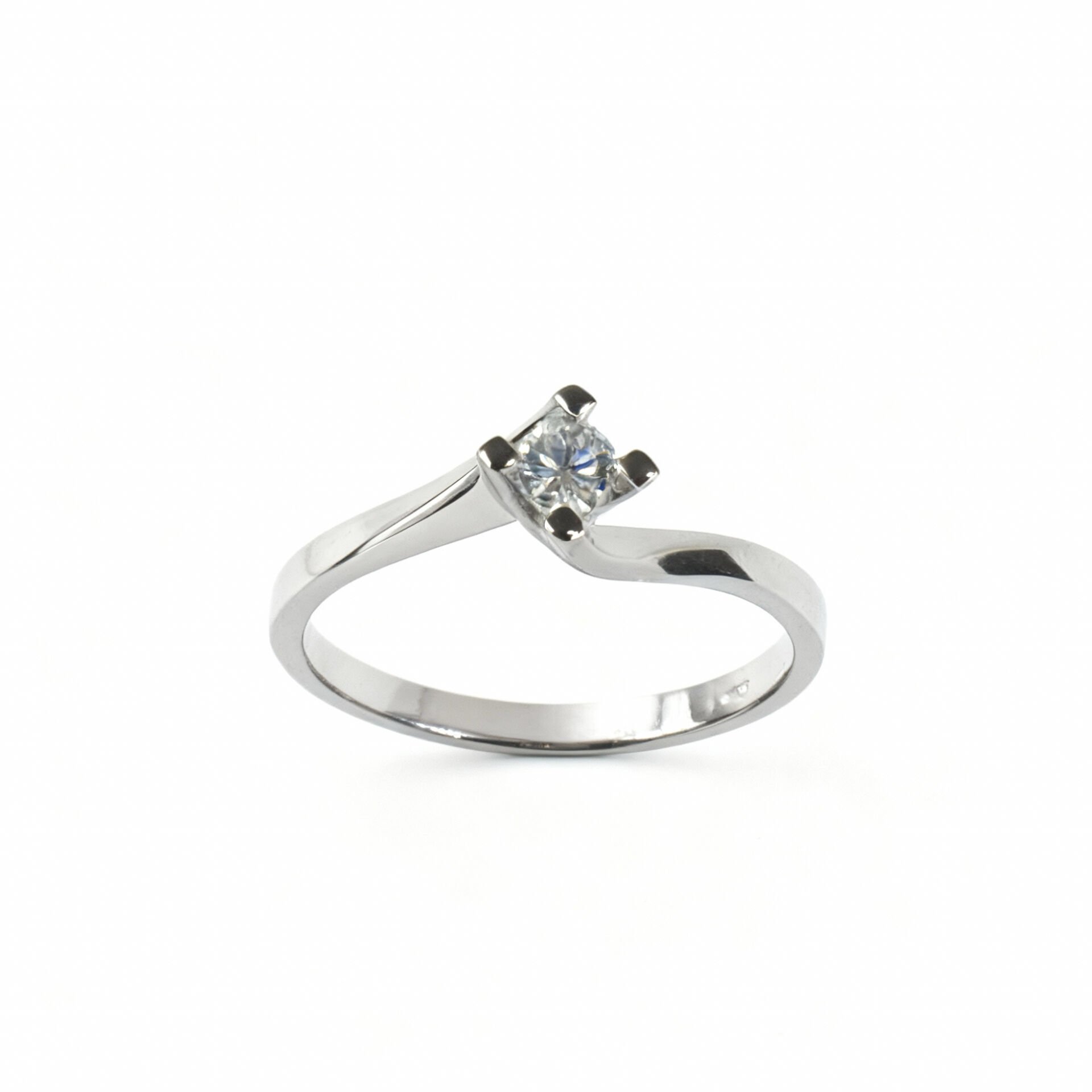 Tektaş pırlanta yüzük