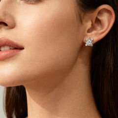 0.10 Karat Tektaş pırlanta küpe