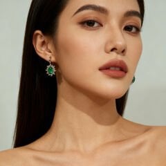 0,20 Karat Zümrüt küpe