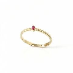 Renkli taşlı altın yüzük