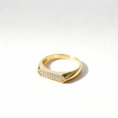 Geometrik Tasarım Taşlı Yüzük