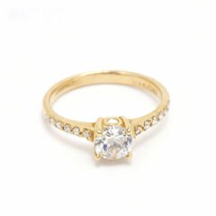 Altın Taşlı Tektaş Yüzük