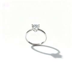 Altın Kalpli Tektaş Yüzük