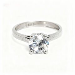 Altın Tektaş Yüzük