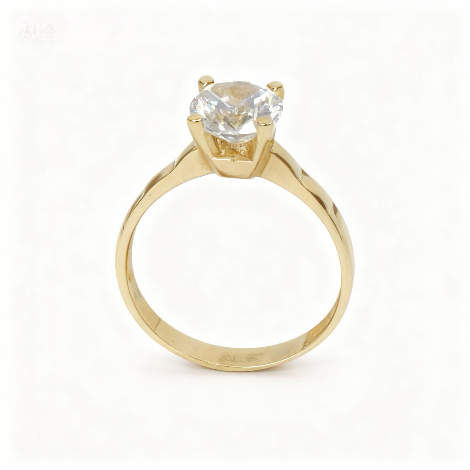 Altın Tektaş Yüzük