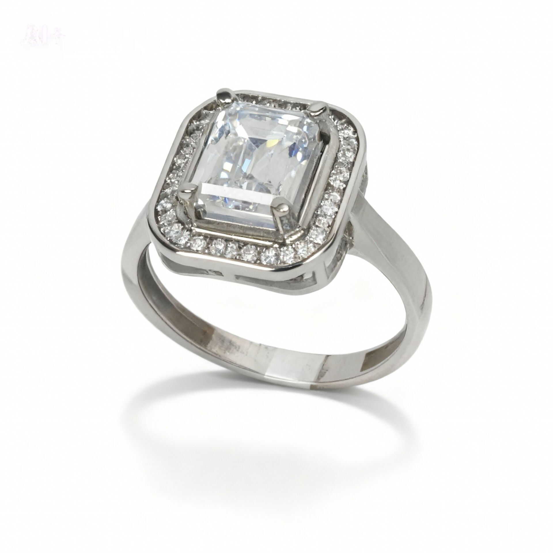 Altın Taşlı Baget Yüzük