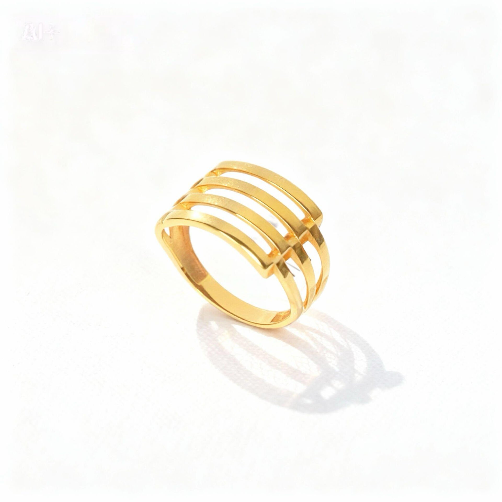 Altın Kaburga Yüzük