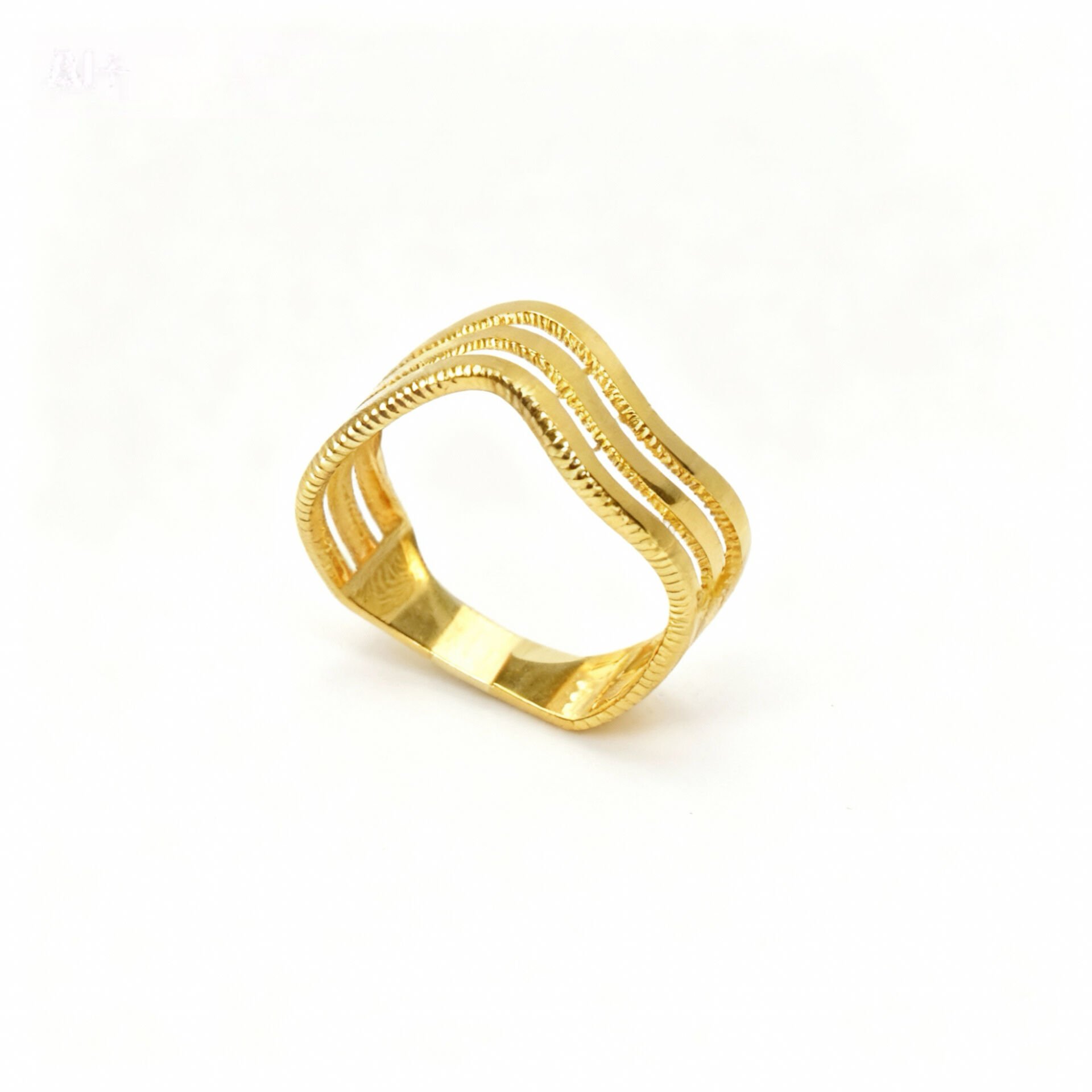 Altın Kaburga Yüzük