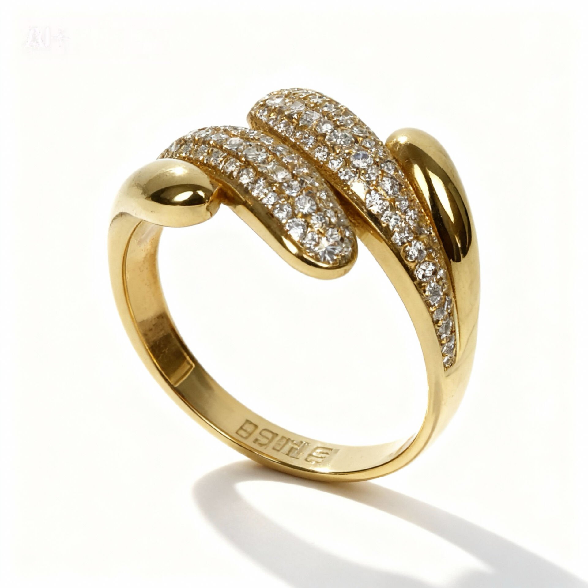 Altın Tasarım Yüzük