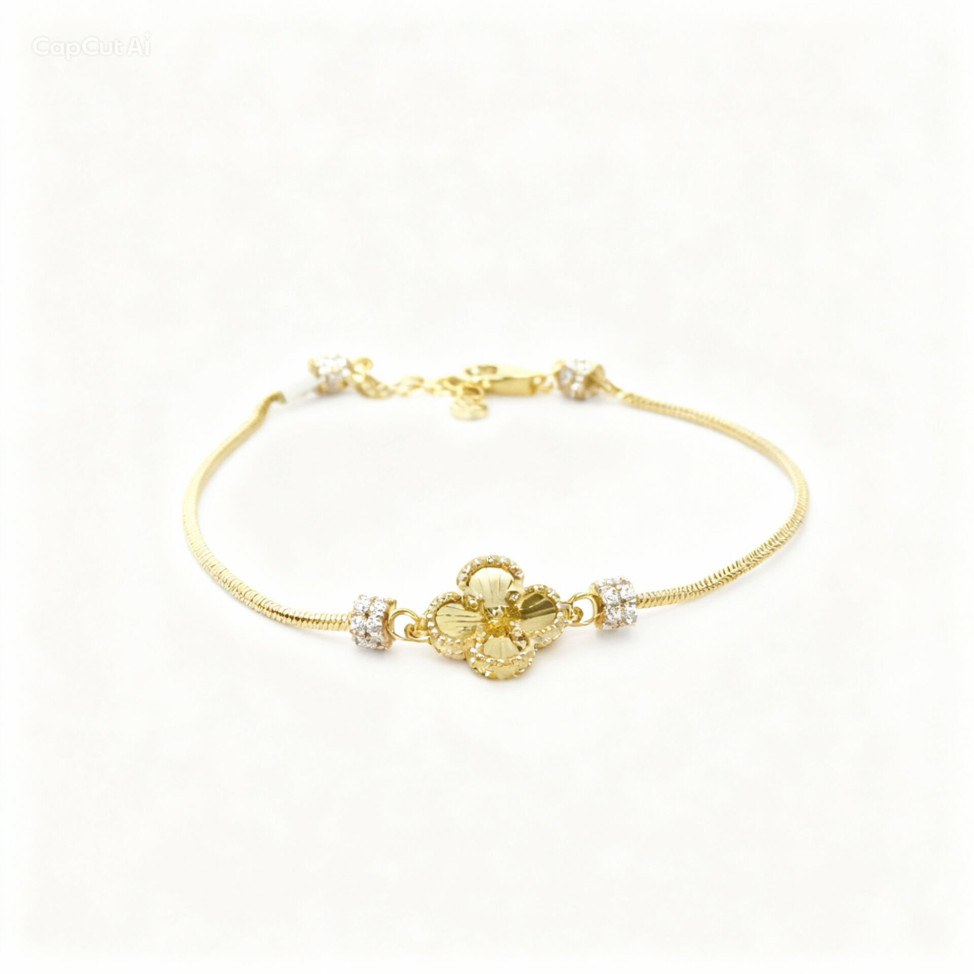 Van Cleef Yoncalı Altın Bileklik