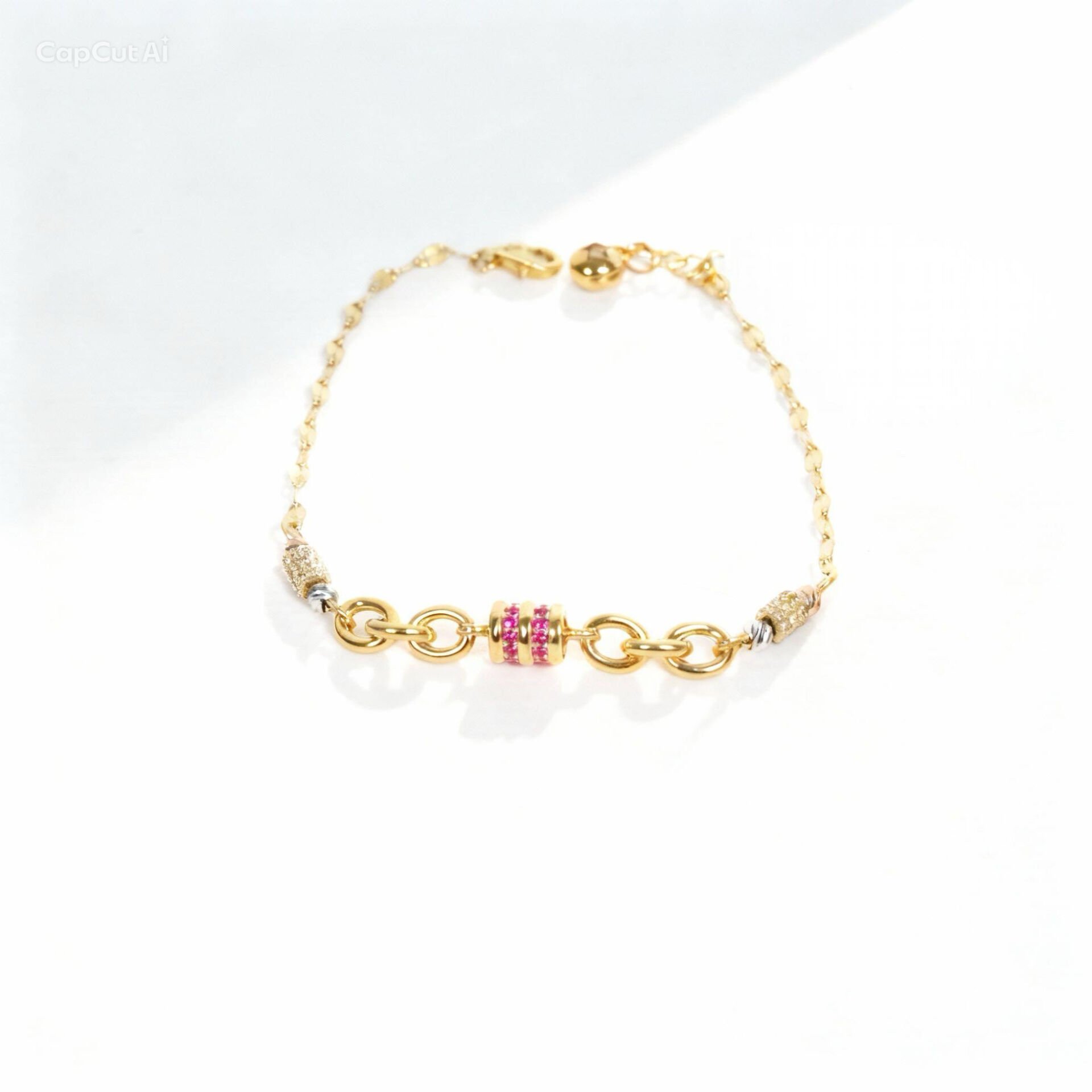 Figürlü Altın Bileklik