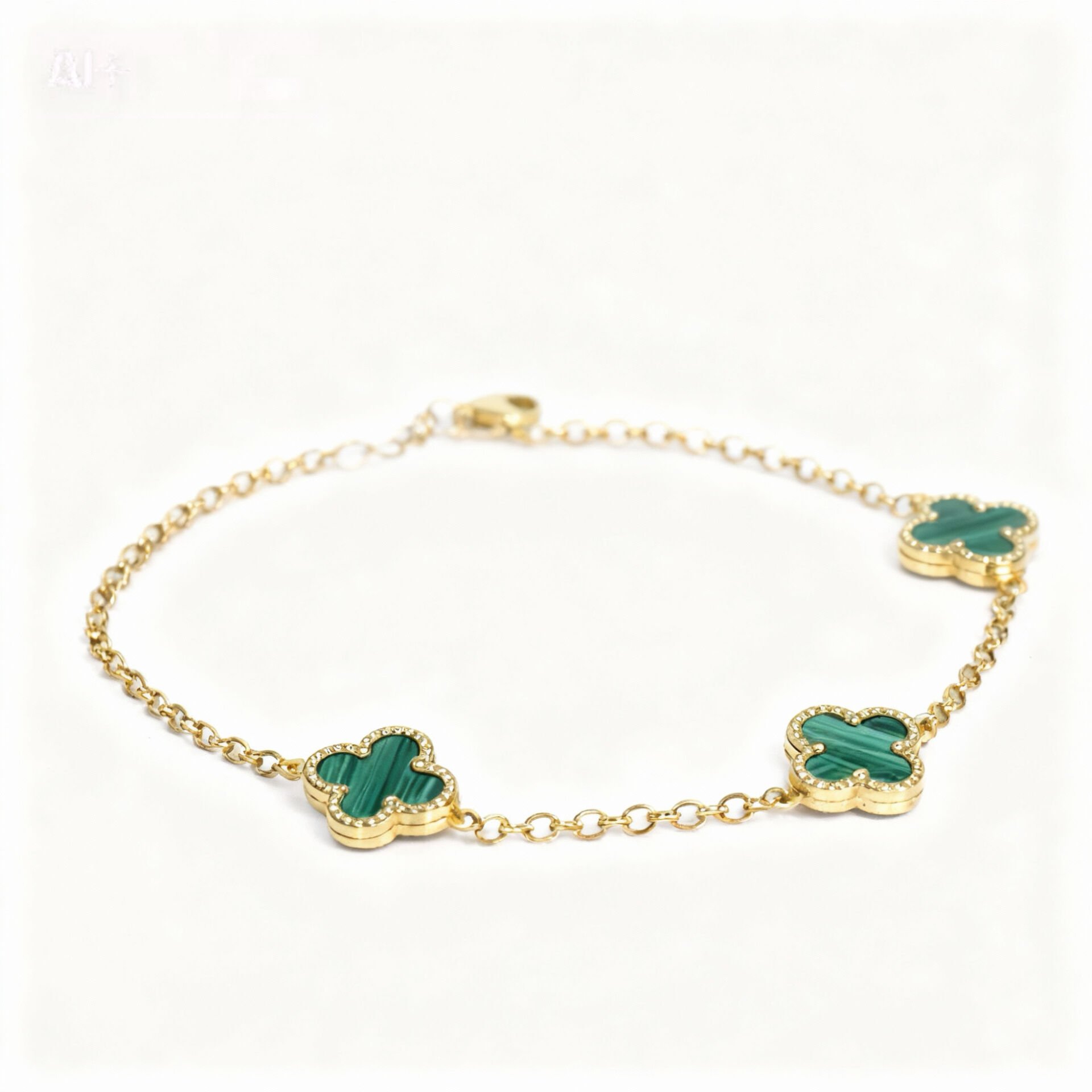 3 Yoncalı Altın Bileklik