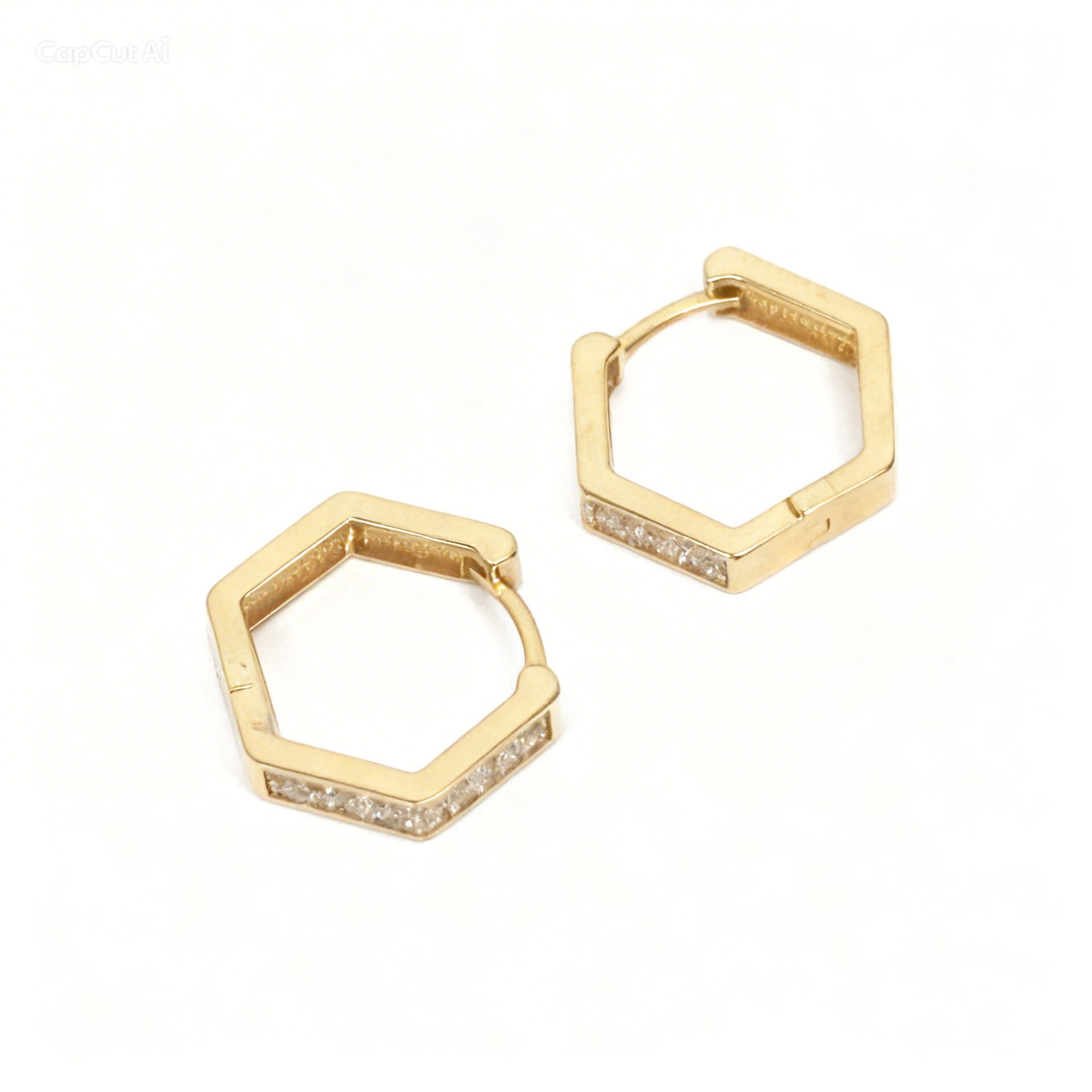 Altıgen Altın Küpe