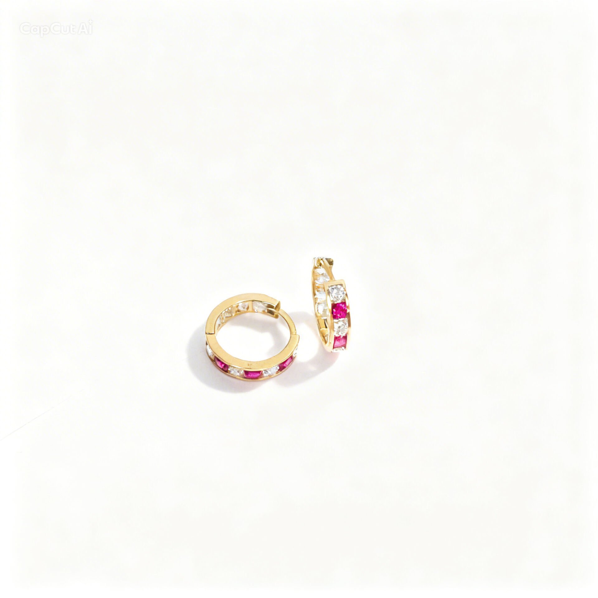 Kırmızı Taşlı Su Yolu Altın Çocuk Küpe